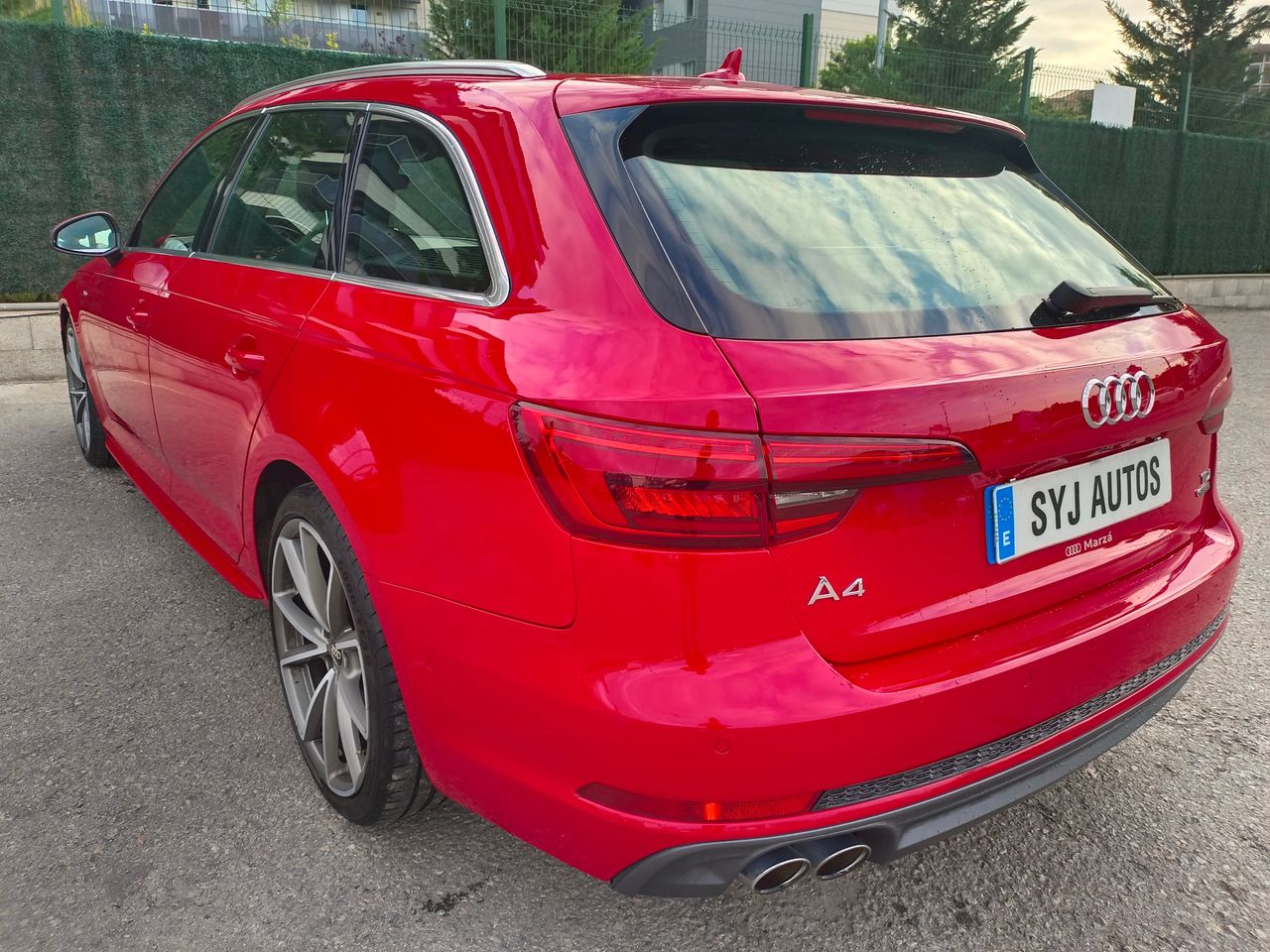 Foto Audi A4 Avant 14