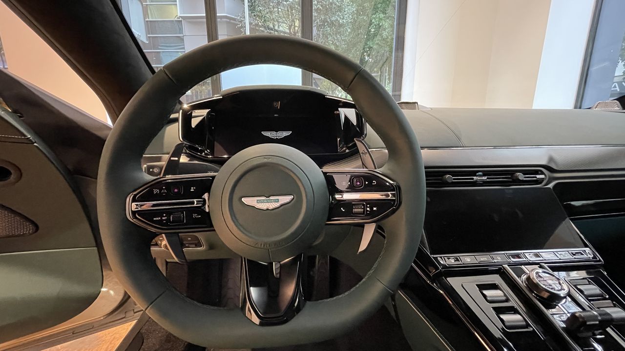 Foto Aston martin Vantage 9