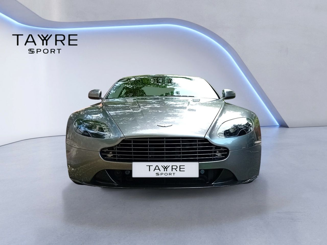 Foto Aston martin Vantage 2