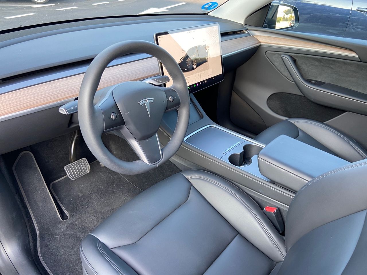 Foto Tesla Model Y 15