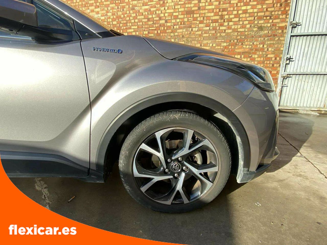 Foto Toyota C-HR 29