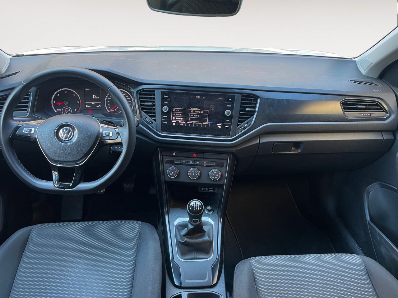 Foto Volkswagen T-Roc 6