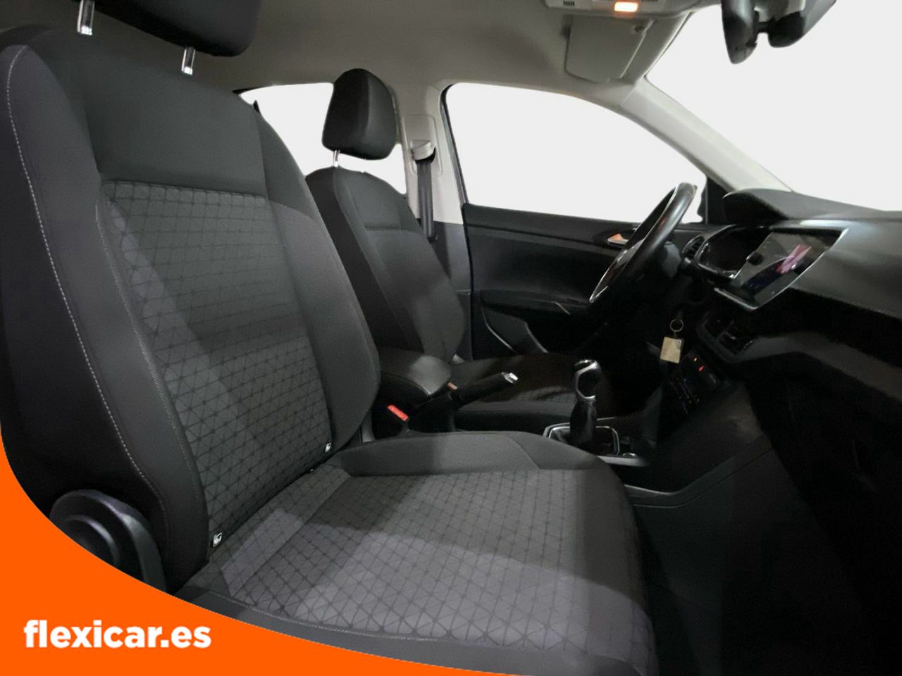 Foto Volkswagen T-Cross 14