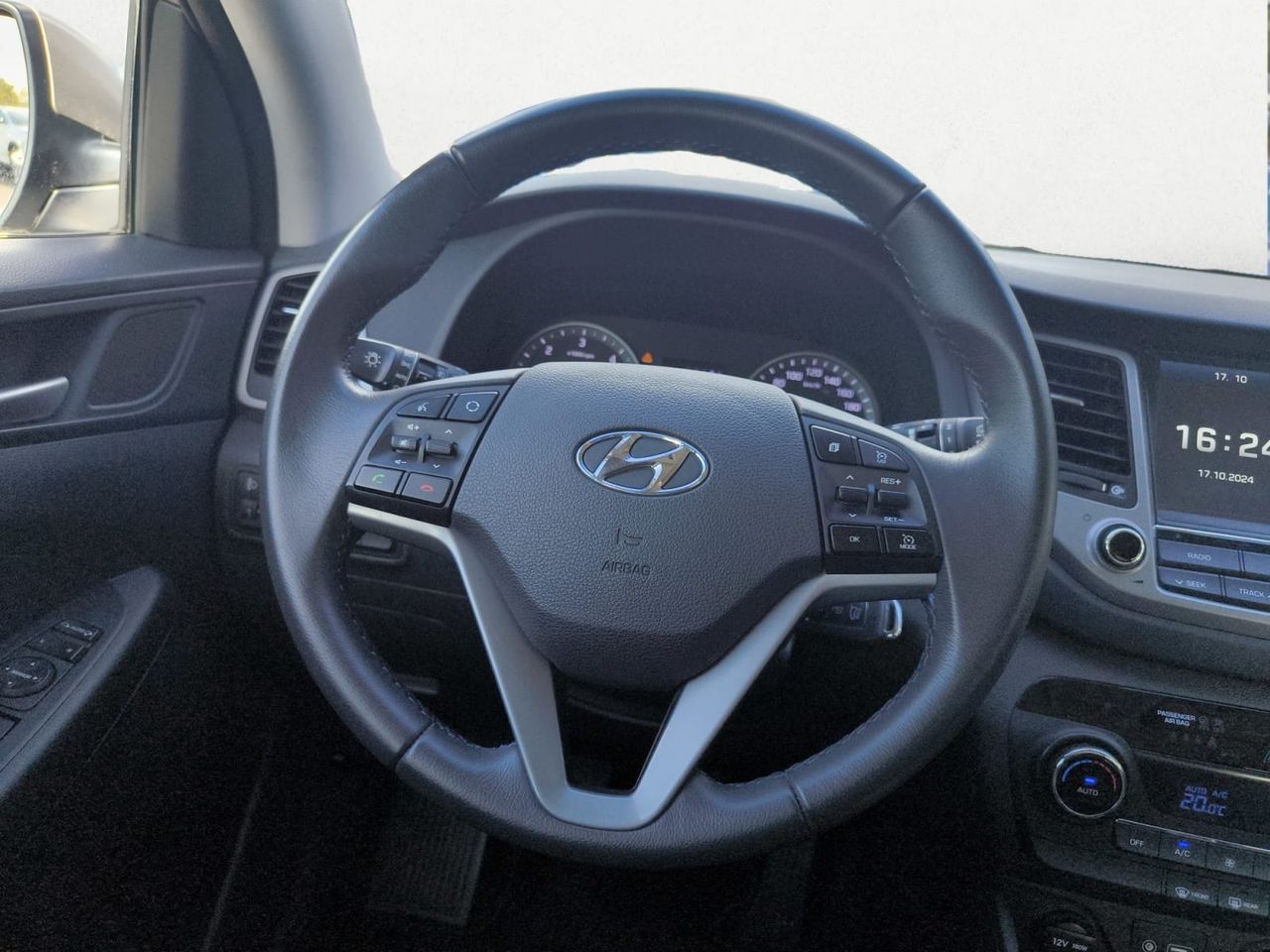 Foto Hyundai Tucson 17