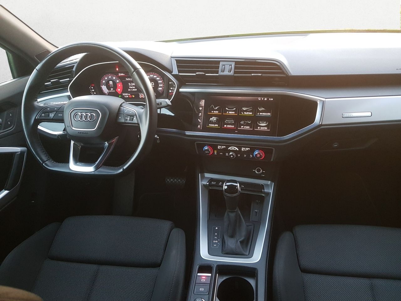 Foto Audi Q3 8