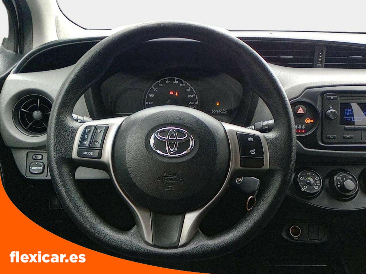 Foto Toyota Yaris 15