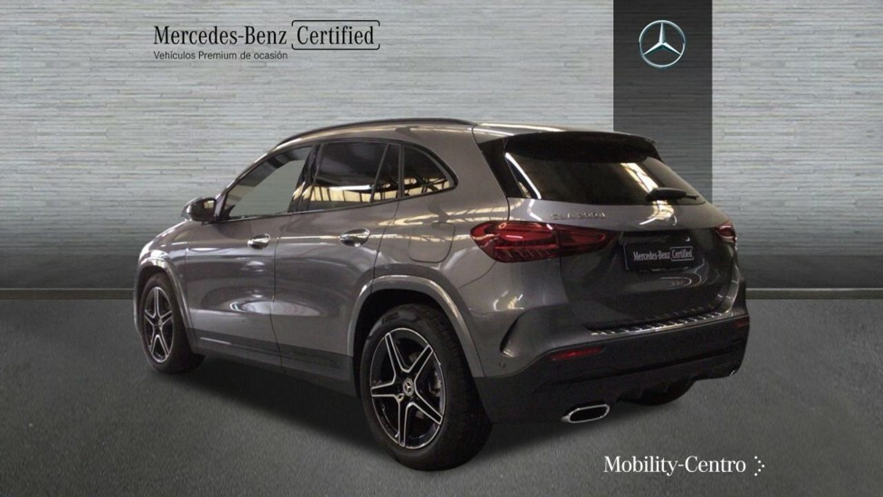 Foto Mercedes-Benz Clase GLA 4