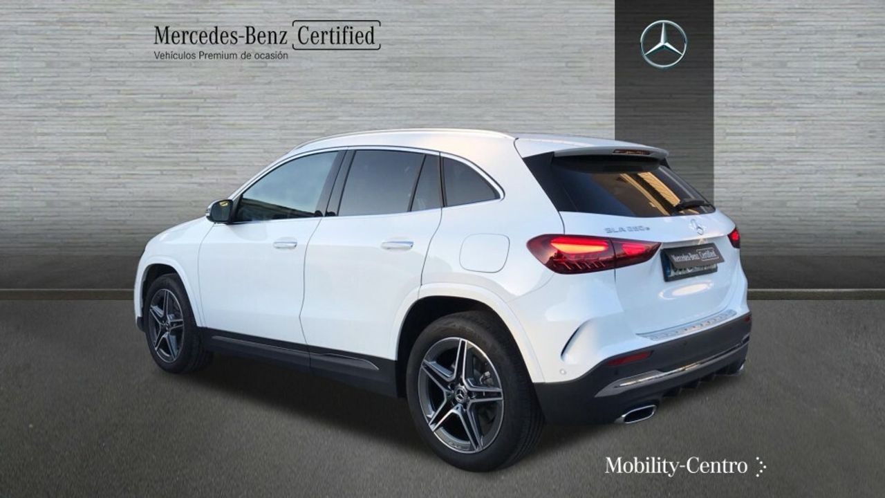 Foto Mercedes-Benz Clase GLA 4