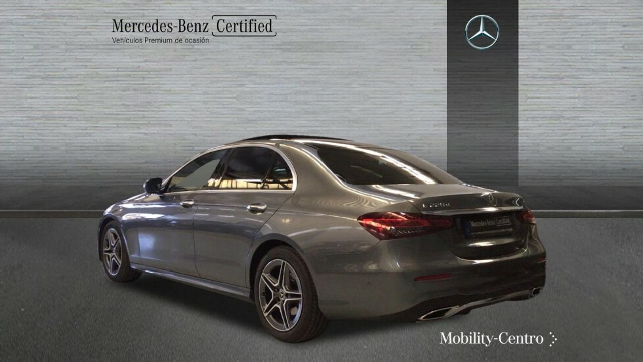 Foto Mercedes-Benz Clase E 4