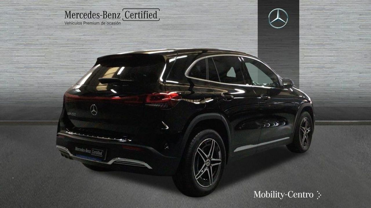 Foto Mercedes-Benz EQA 2