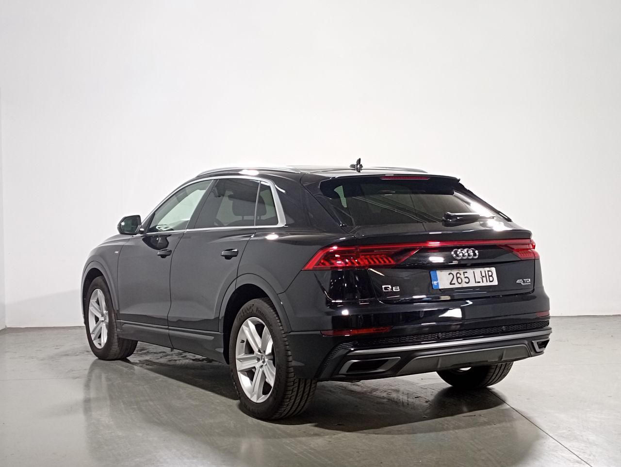 Foto Audi Q8 28