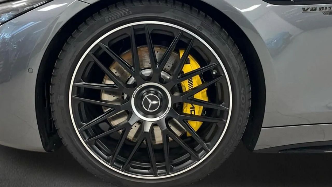 Foto Mercedes-Benz AMG GT 5