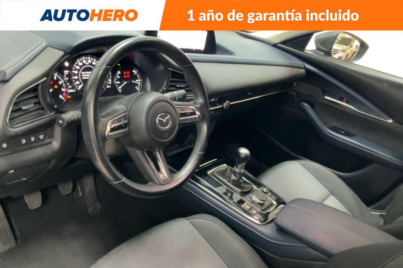 Foto Mazda CX-30 11