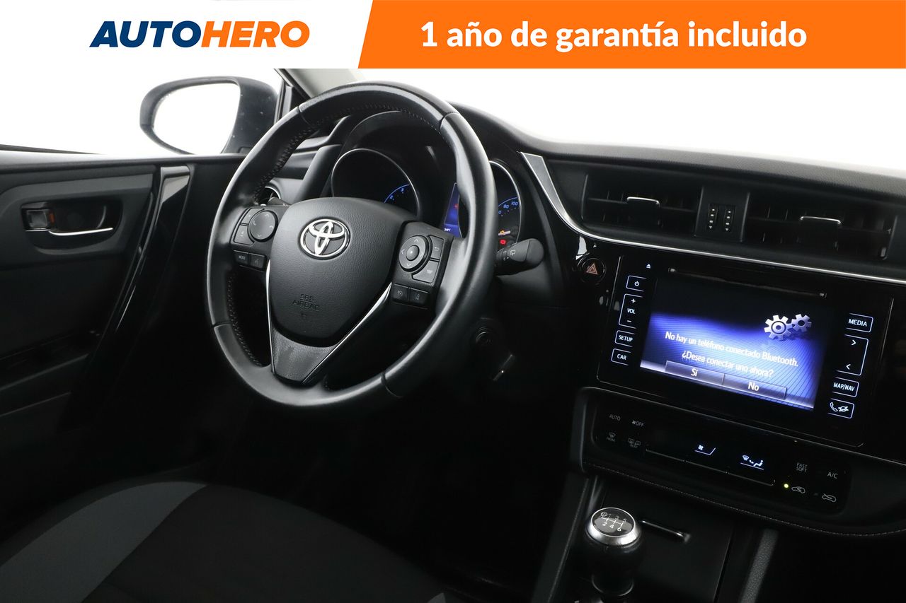 Foto Toyota Auris 14