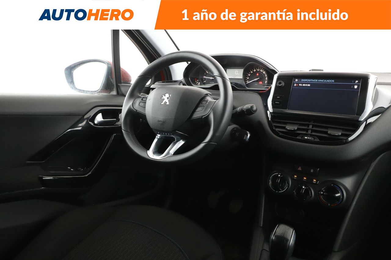 Foto Peugeot 208 14