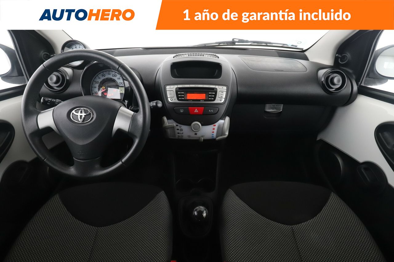 Foto Toyota Aygo 13