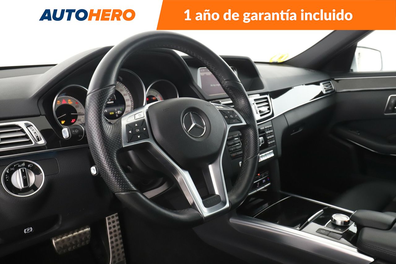 Foto Mercedes-Benz Clase E 12