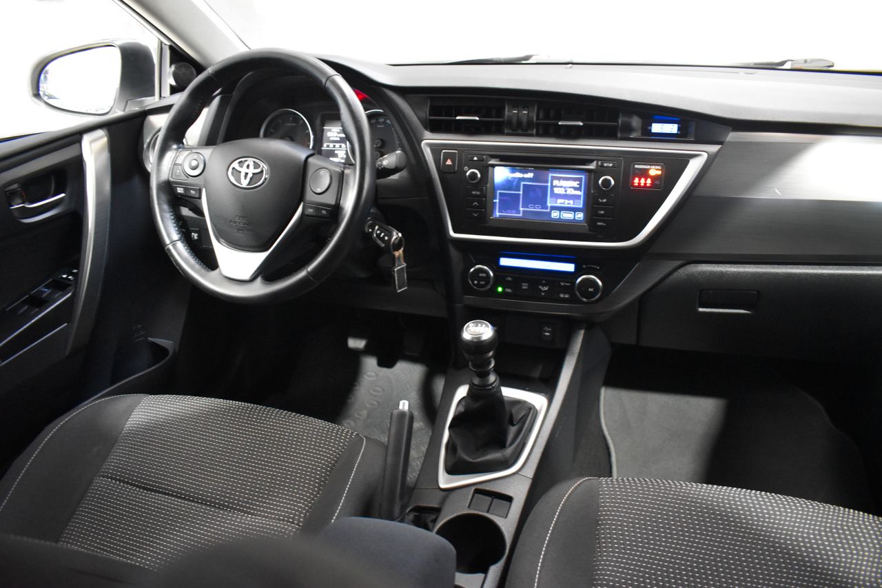 Foto Toyota Auris 9