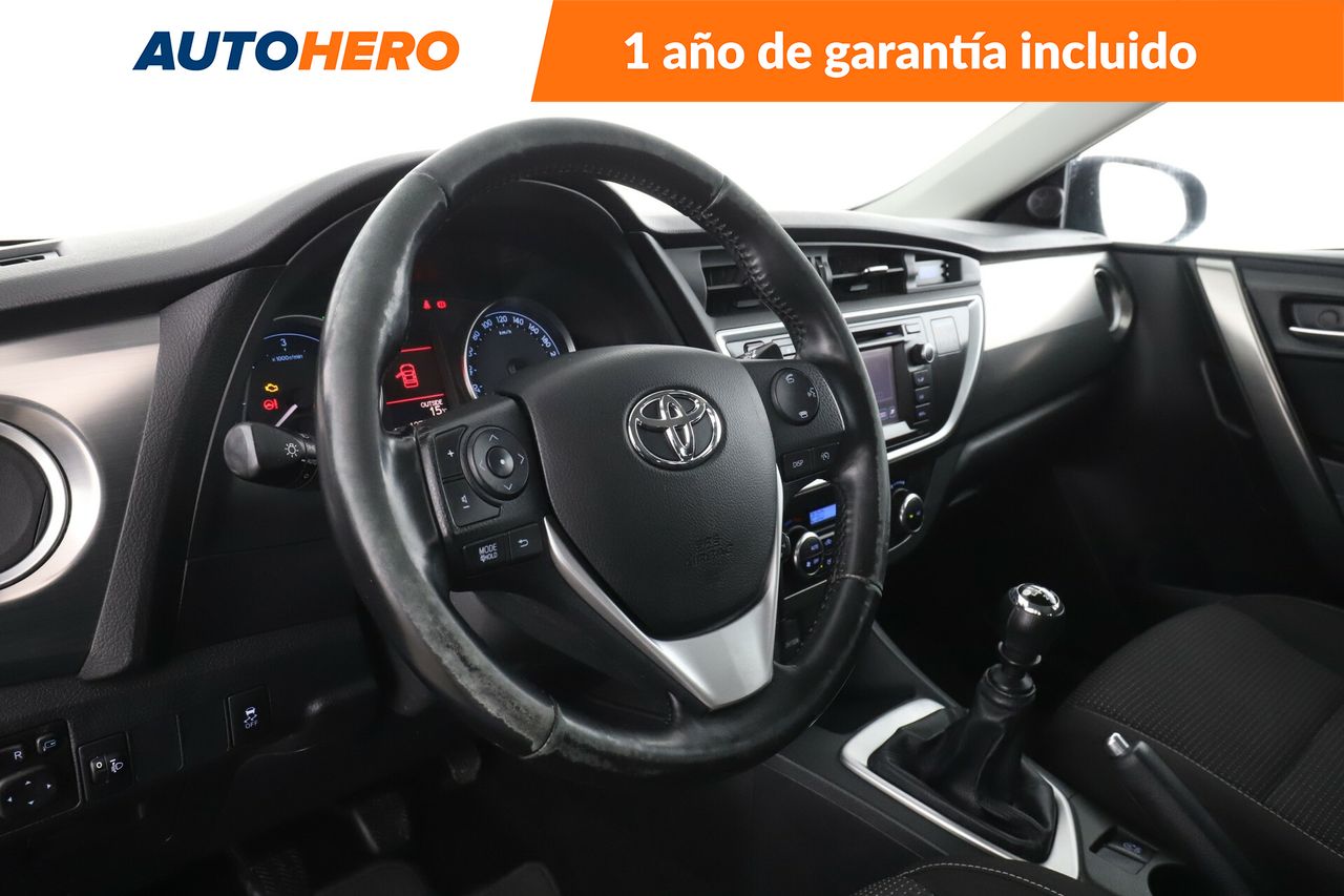 Foto Toyota Auris 12