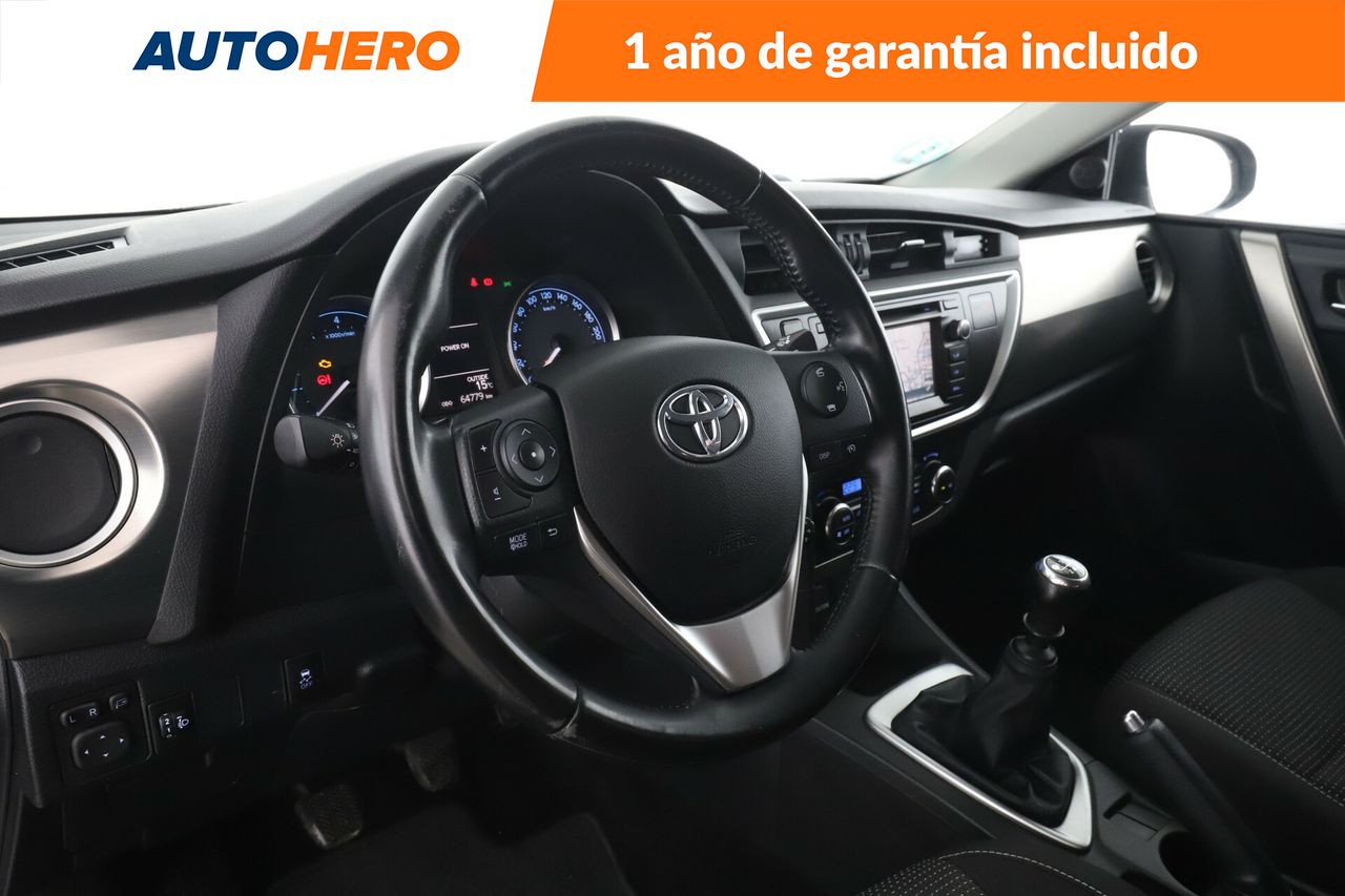 Foto Toyota Auris 12