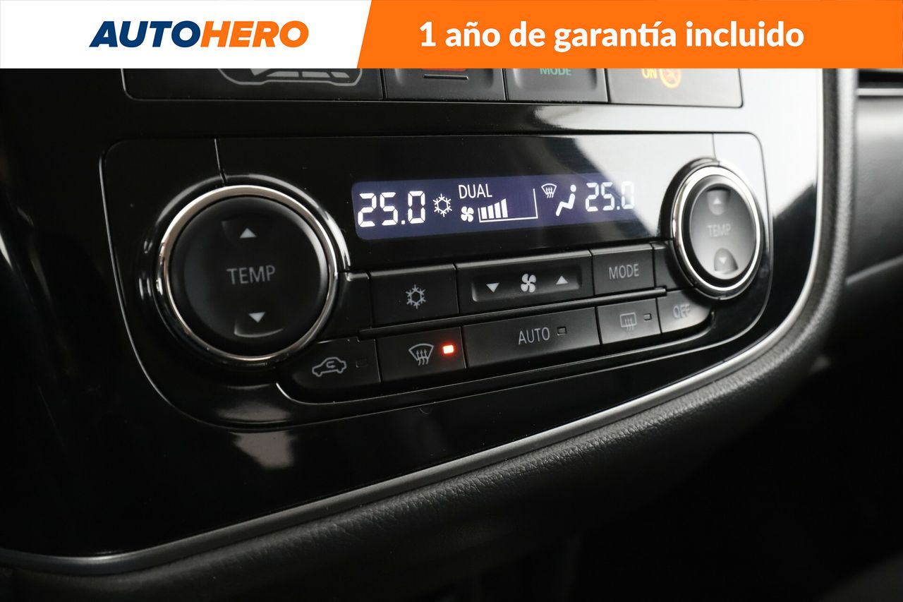 Foto Mitsubishi Outlander 25