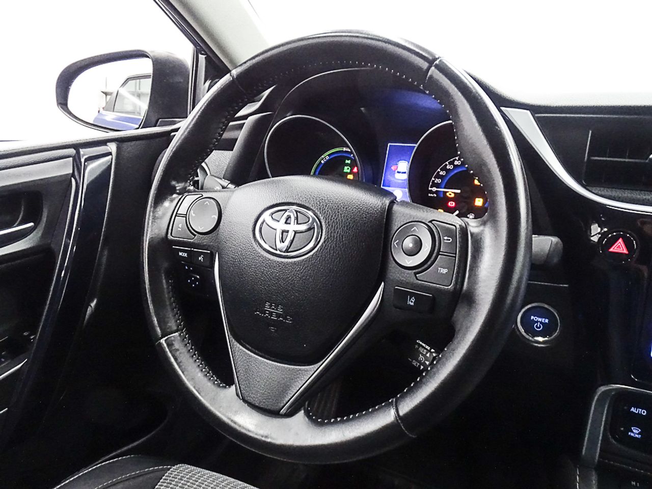 Foto Toyota Auris 29