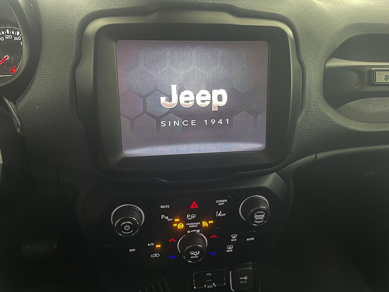 Foto Jeep Renegade 18