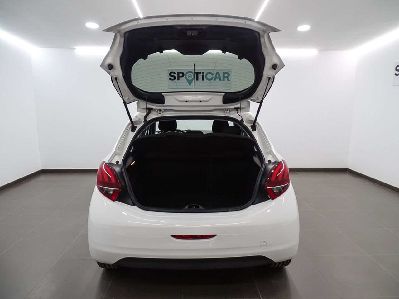 Foto Peugeot 208 23