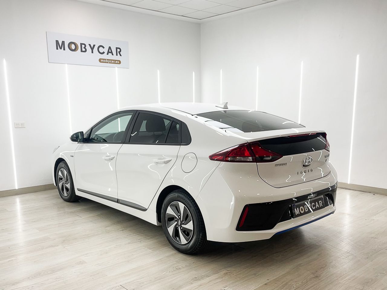 Foto Hyundai IONIQ 4