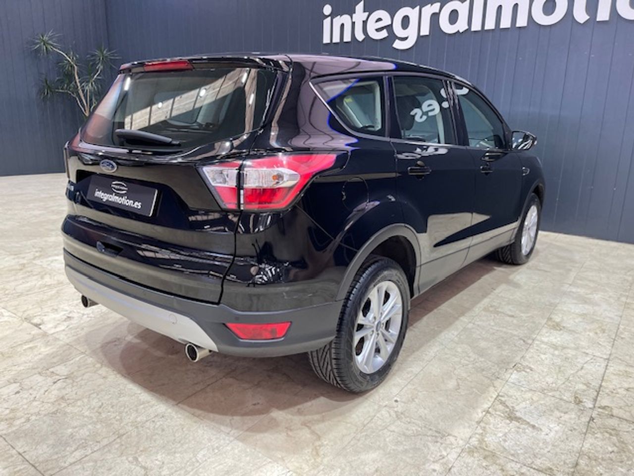 Foto Ford Kuga 8