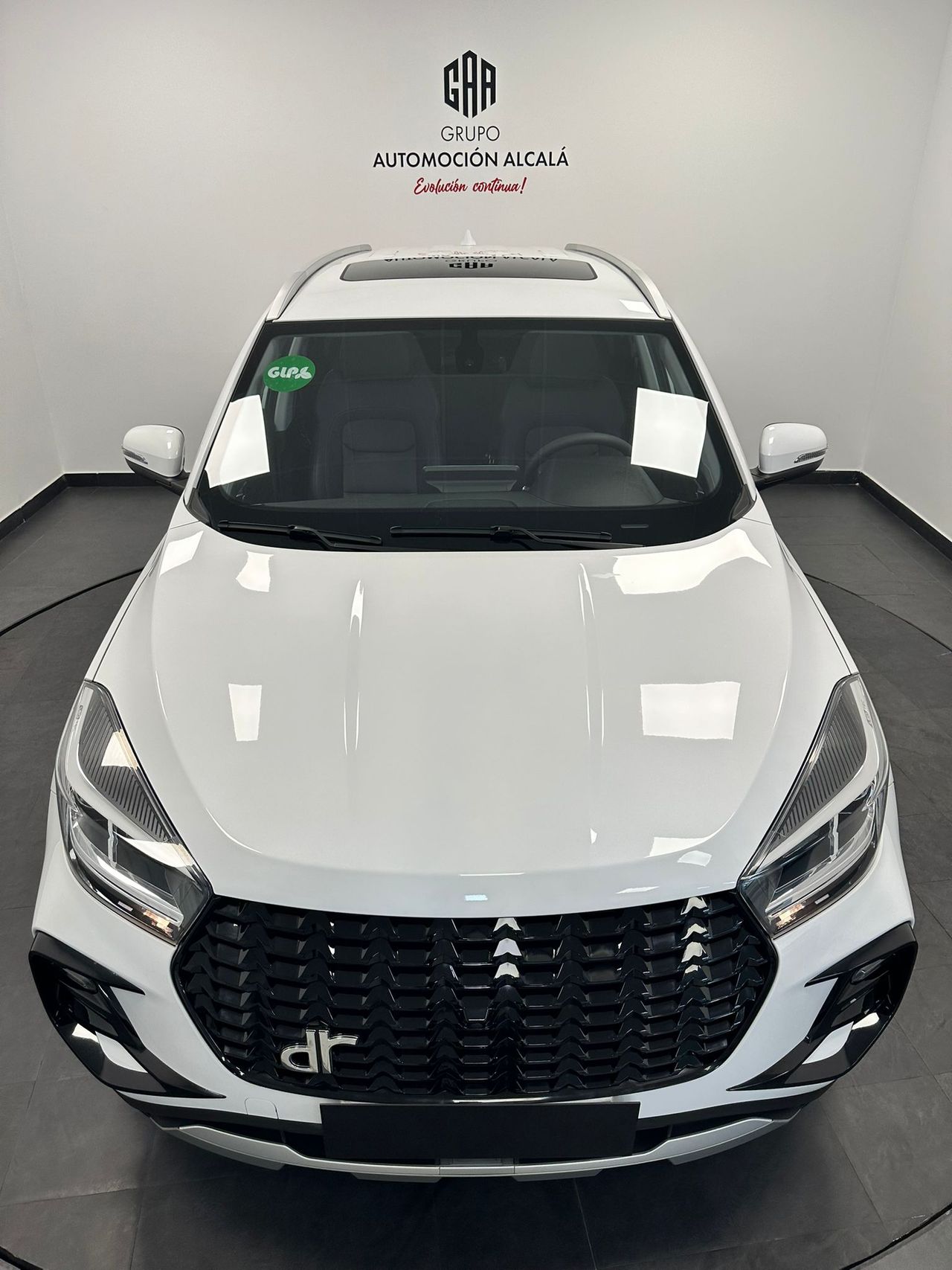 Foto DR Automobiles DR5 3