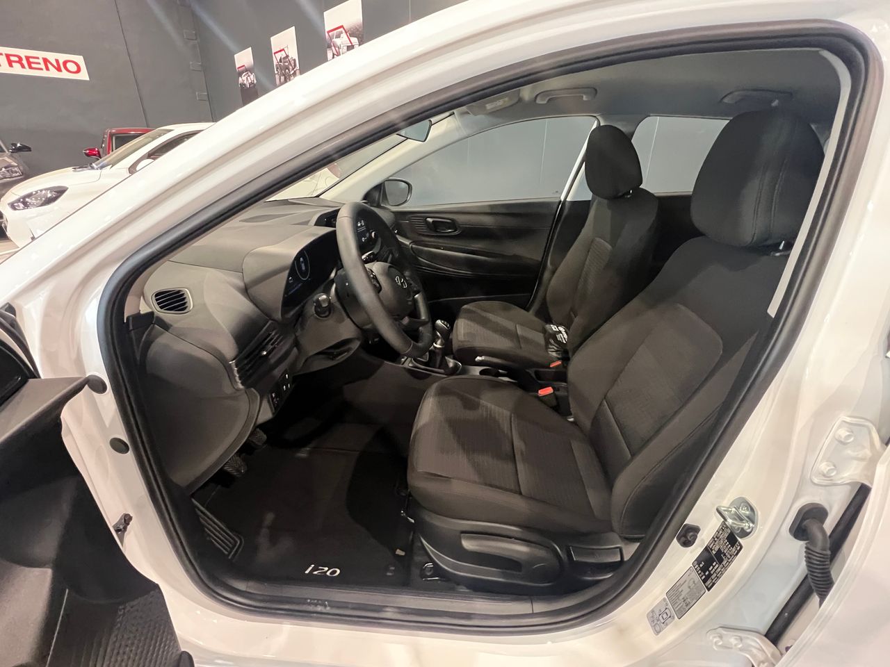 Foto Hyundai i20 4