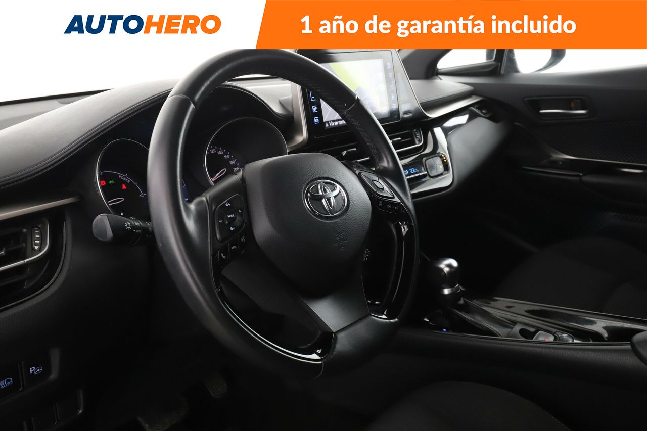 Foto Toyota C-HR 12