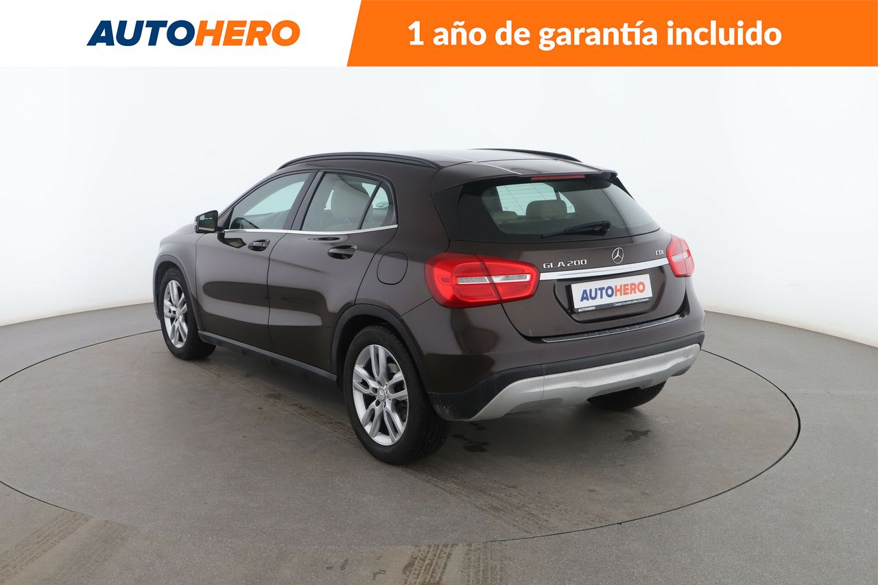 Foto Mercedes-Benz Clase GLA 4