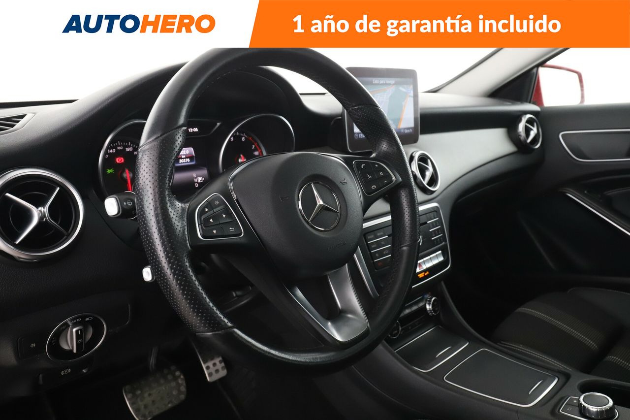 Foto Mercedes-Benz Clase GLA 12