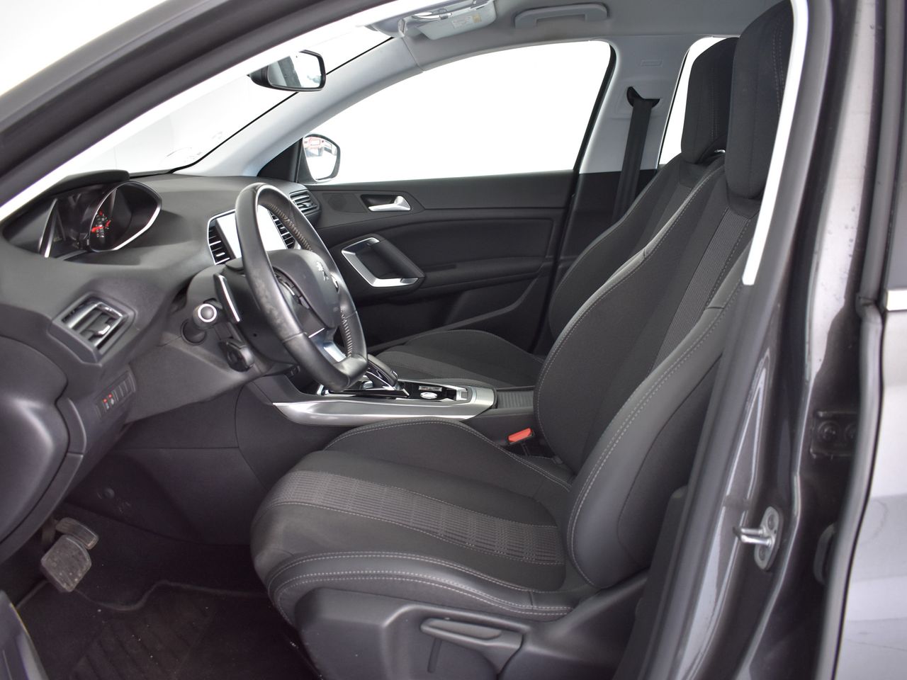 Foto Peugeot 308 8