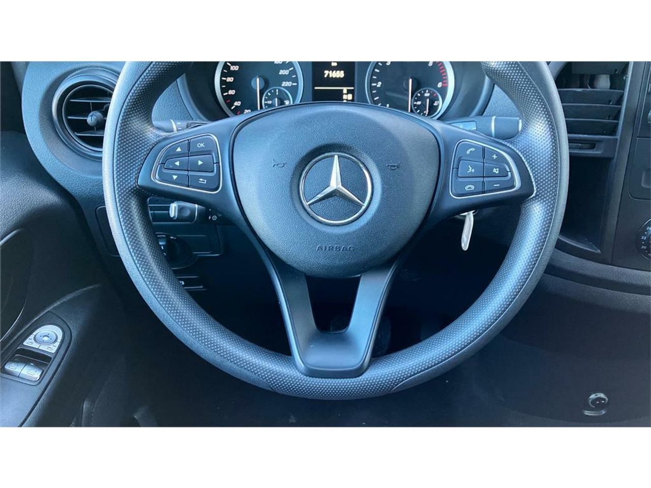 Foto Mercedes-Benz Vito 8