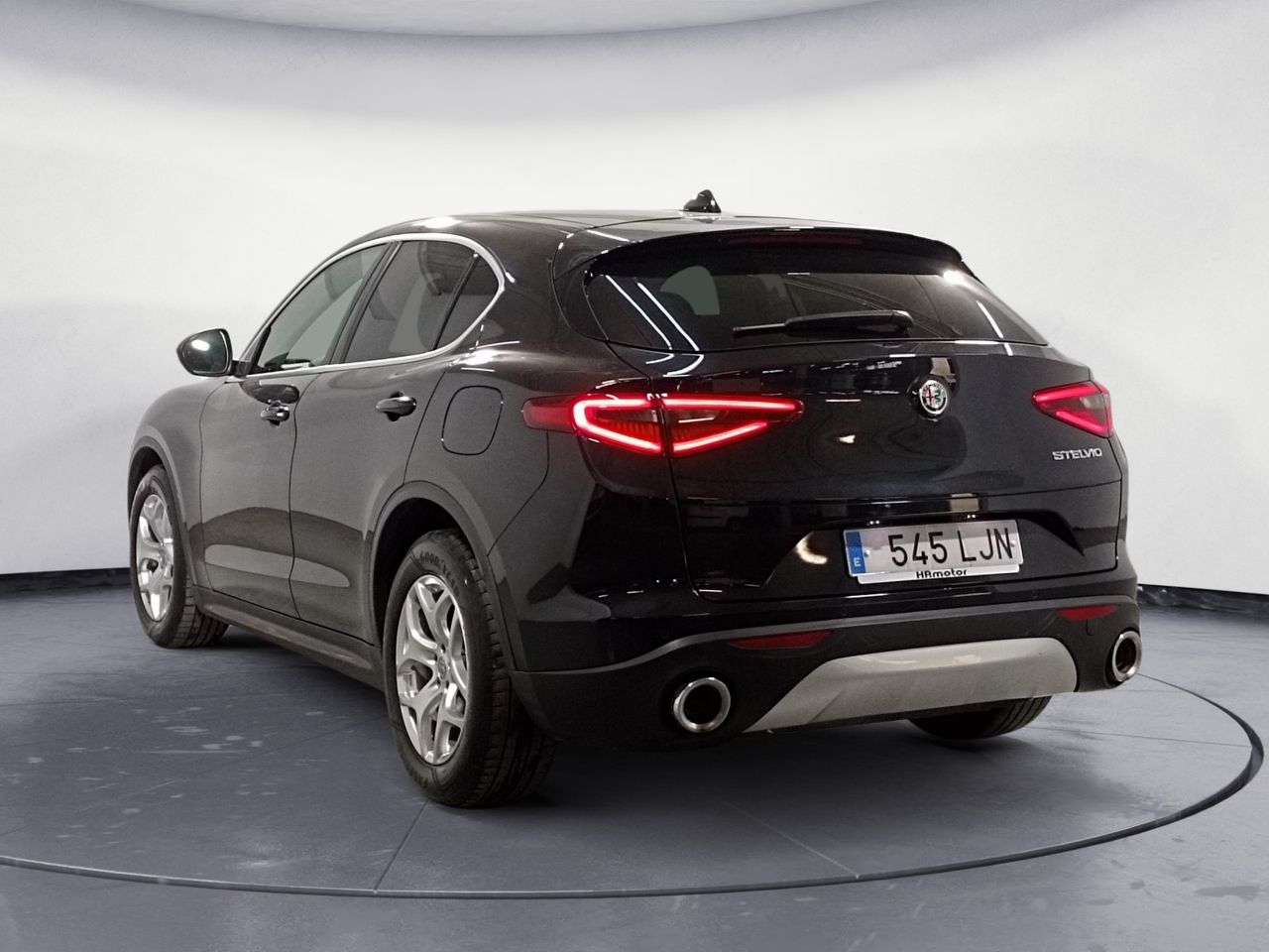 Foto Alfa Romeo Stelvio 4