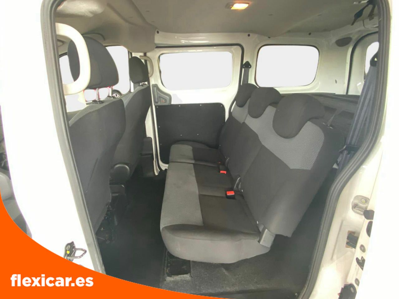 Foto Nissan NV200 16