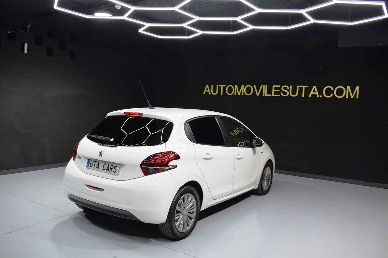 Foto Peugeot 208 6