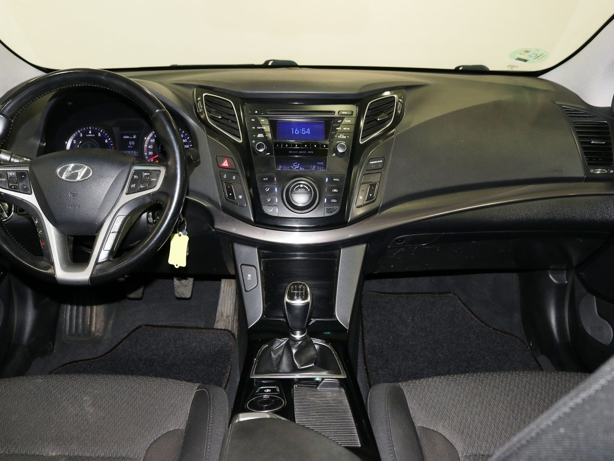 Foto Hyundai i40 13