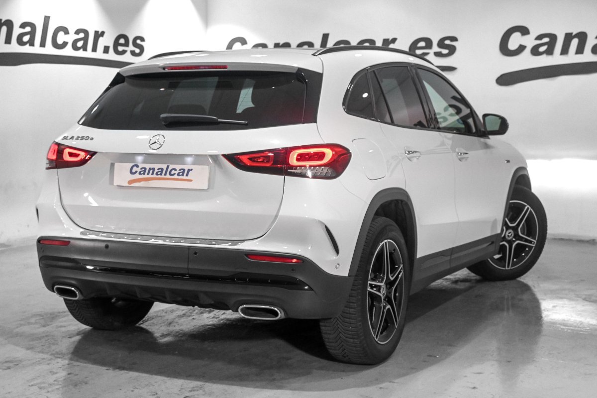 Foto Mercedes-Benz Clase GLA 4