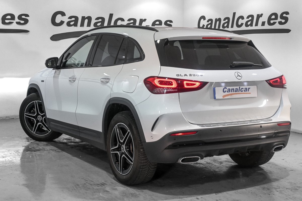 Foto Mercedes-Benz Clase GLA 6