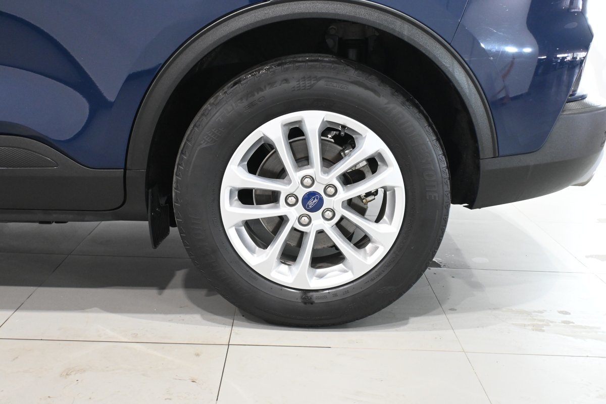 Foto Ford Kuga 36