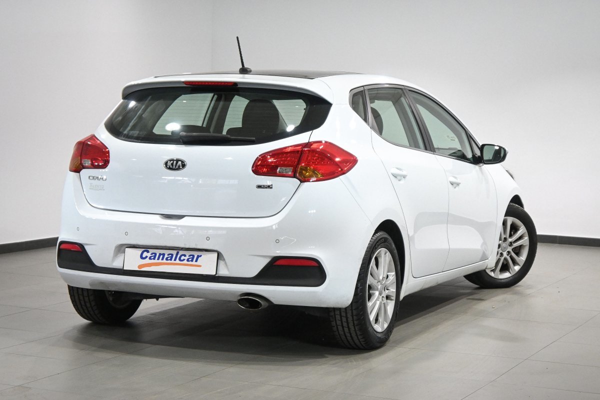 Foto Kia Ceed 4