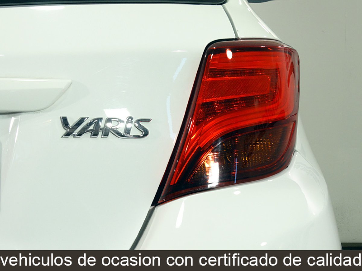 Foto Toyota Yaris 10