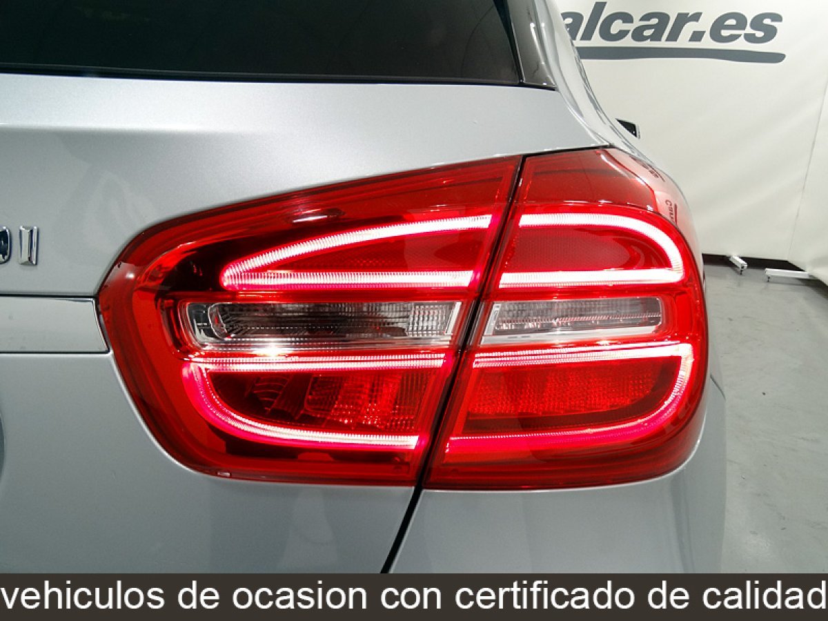 Foto Mercedes-Benz Clase GLA 17