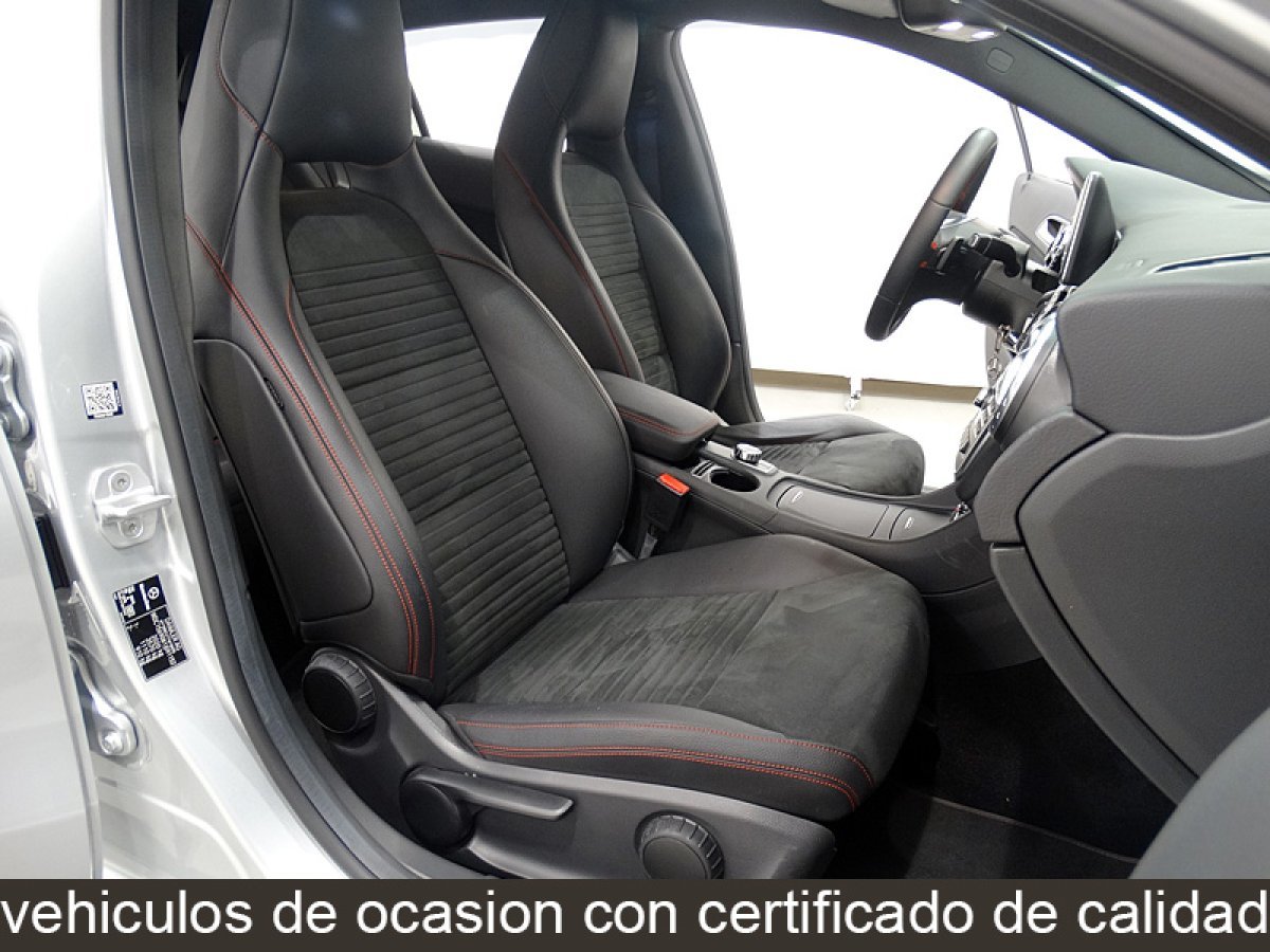 Foto Mercedes-Benz Clase GLA 23