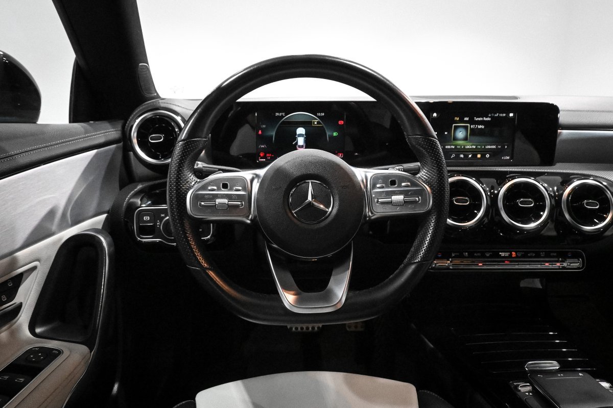 Foto Mercedes-Benz Clase CLA 21