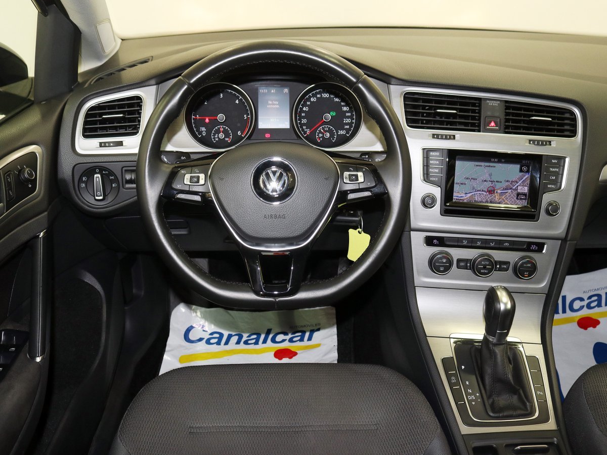 Foto Volkswagen Golf 28